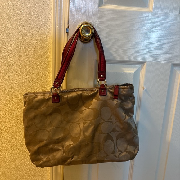 Coach Beige and Burgundy Shoulder Bag - Picture 2 of 4